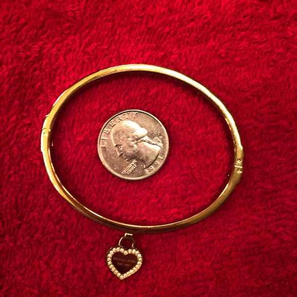 NWOT Michael Kors Bracelet with Heart Charm - Picture 6 of 7